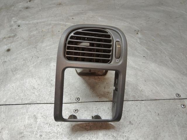 Дефлектор обдува салона UIX7ED Volvo V40