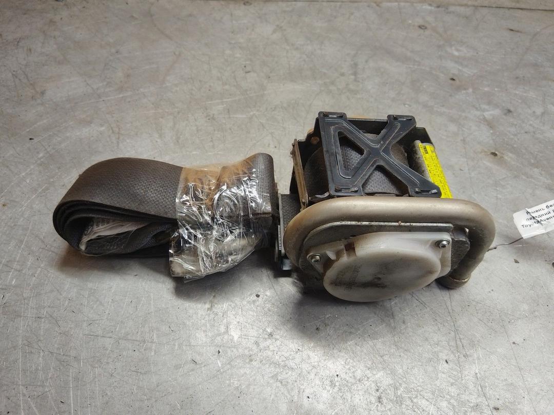 Ремень безопасности передний левый FSFL6J Toyota Avensis Verso