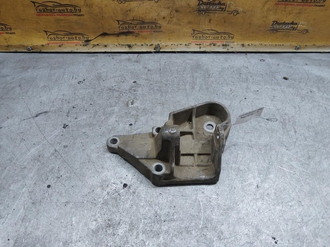 Кронштейн двигателя 5NBNEP Peugeot 607 купить