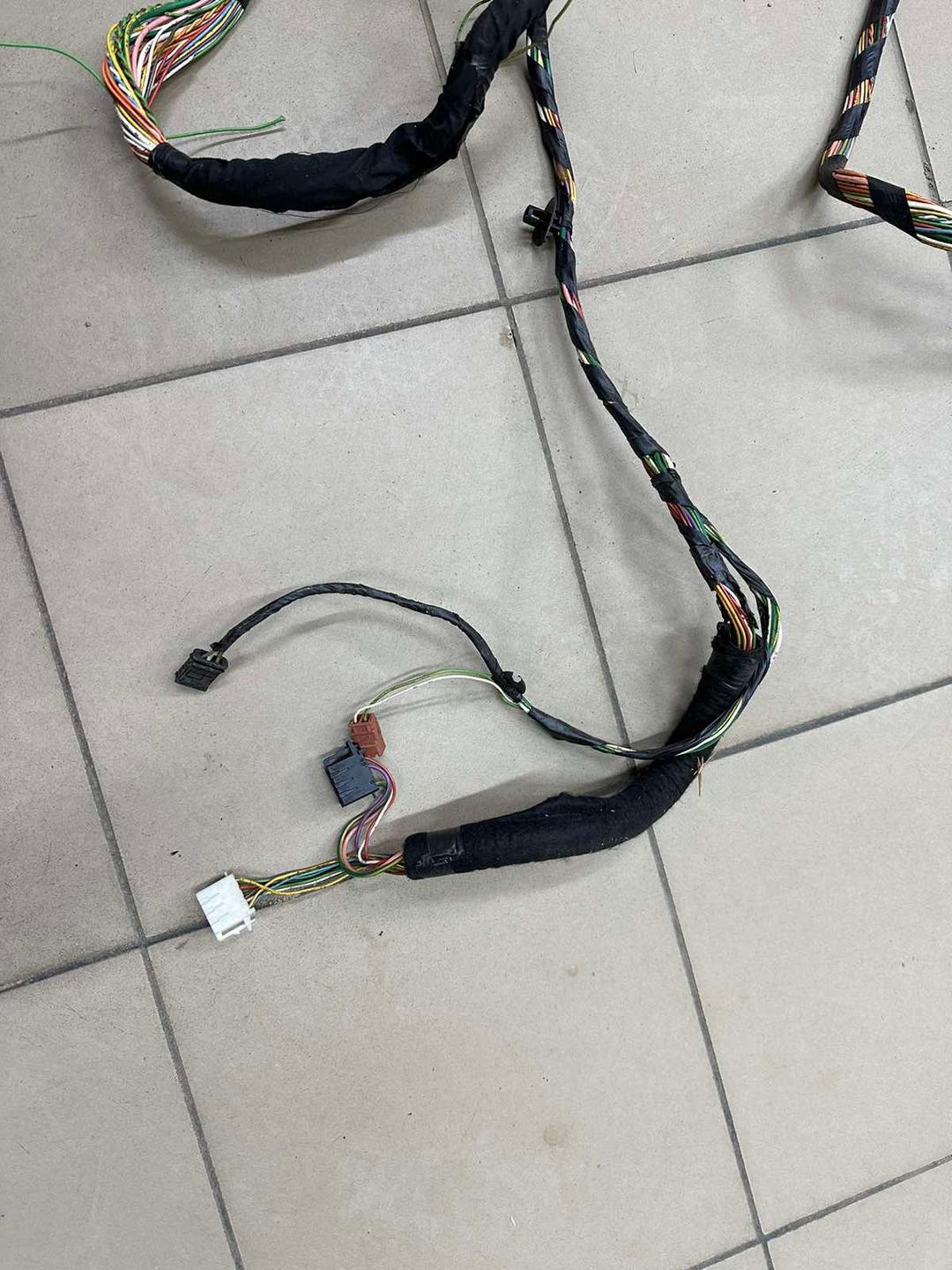 Проводка салона 4A8RDC Citroen Xsara Picasso - Фото 7