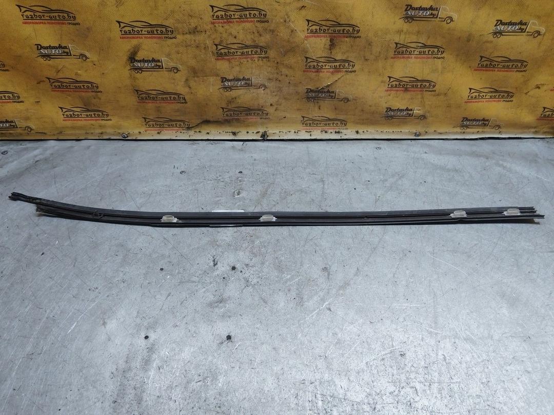 Молдинг стекла лобового JA9HE9 Renault Laguna купить в магазине запчастей бу