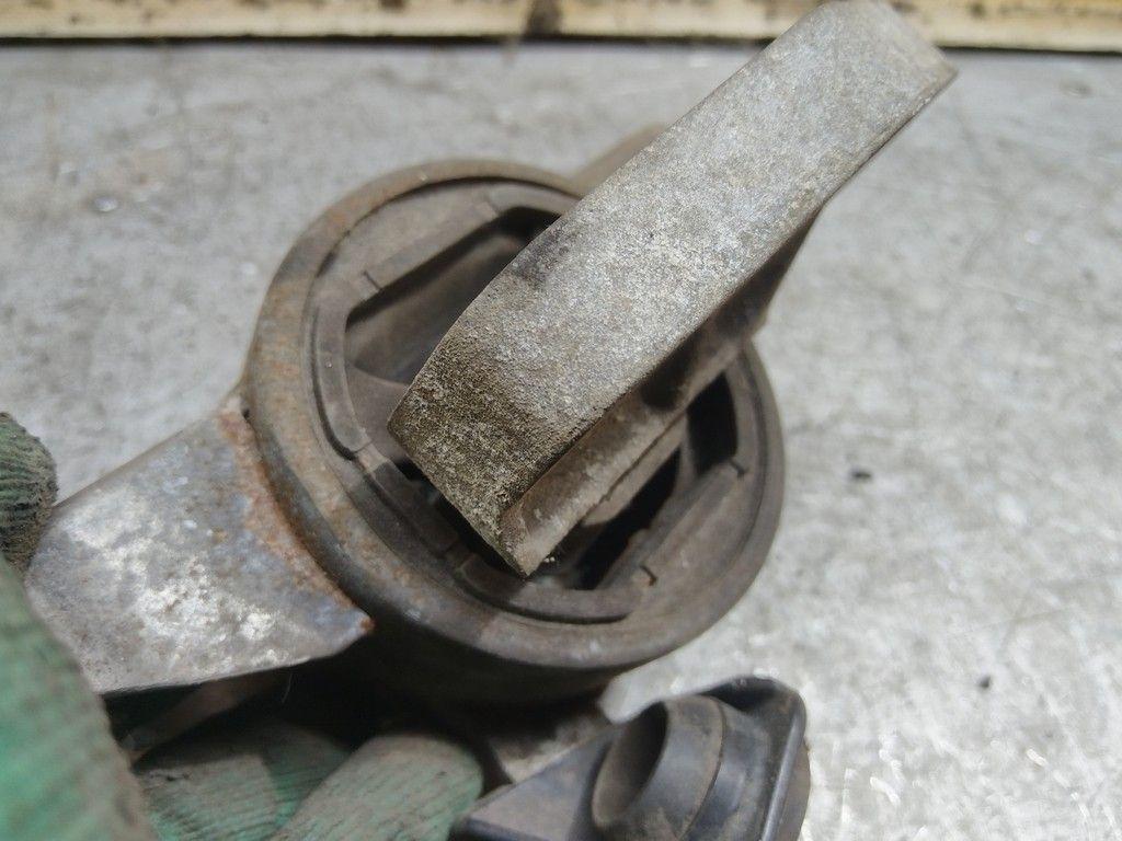 Подушка крепления двигателя 670S4R Opel Corsa - Фото 5