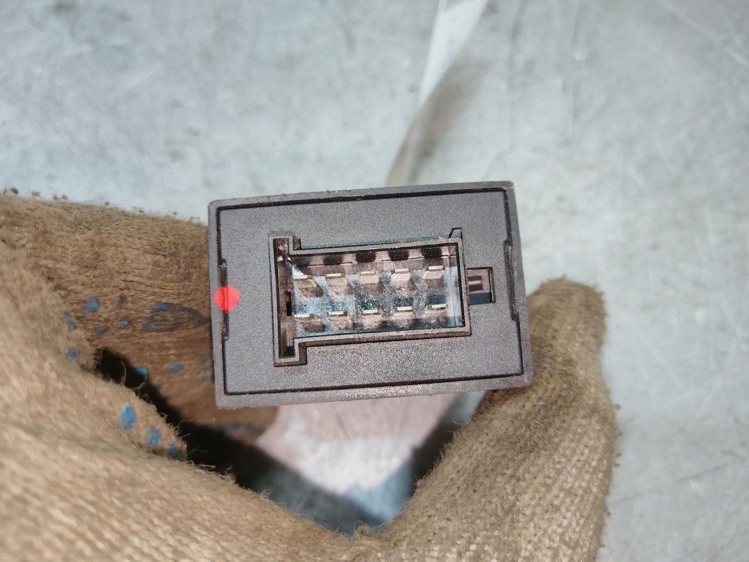 Блок согласования фаркопа 1T1EV1 BMW 5 E39 купить с доставкой