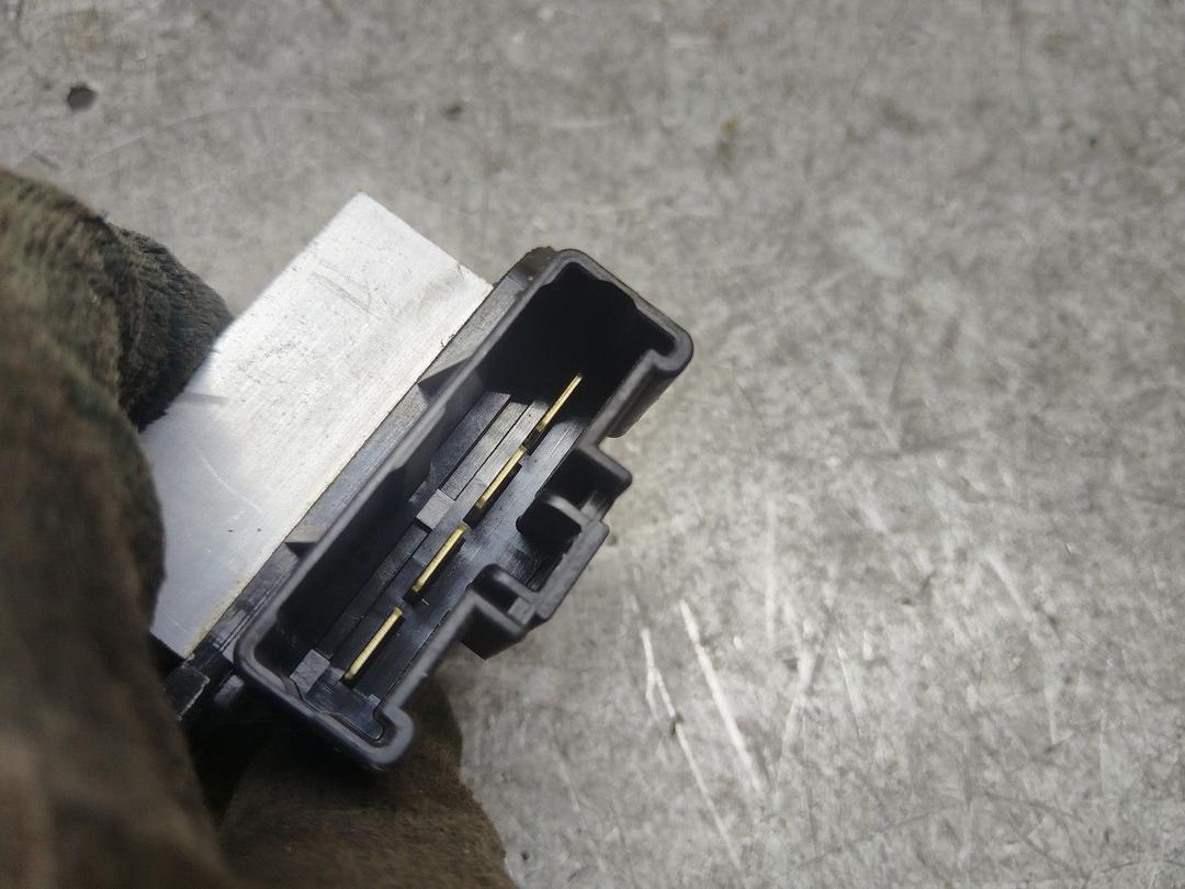 Сопротивление печки WA3G03 Toyota Corolla купить в магазине запчастей бу