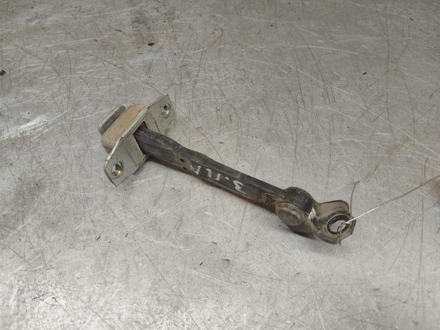 Ограничитель открывания двери задней NVY956 Toyota Yaris Verso купить