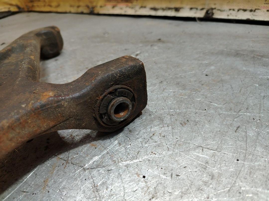 Рычаг передний левый XJVT94 Peugeot 106 - Фото 4