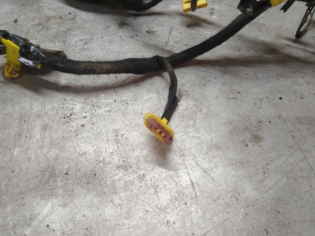 Проводка салона MHXSC1 Volvo V40 - Фото 4