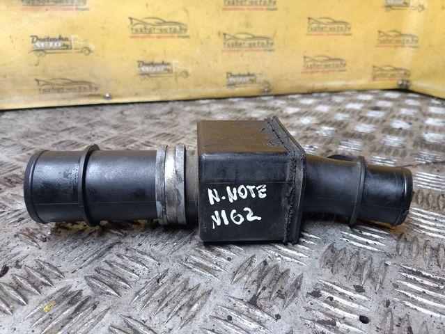 Патрубок воздушного фильтра LYW5U4 Nissan Note купить с доставкой