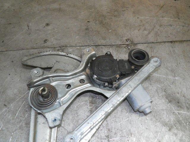 Стеклоподъемник задний правый A42403 Toyota Avensis Verso купить с доставкой