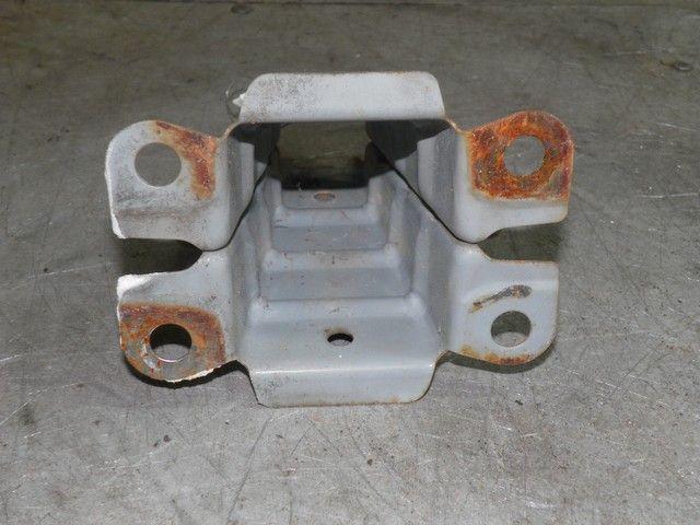 Клык бампера задний правый FGWDUJ Honda HR-V купить