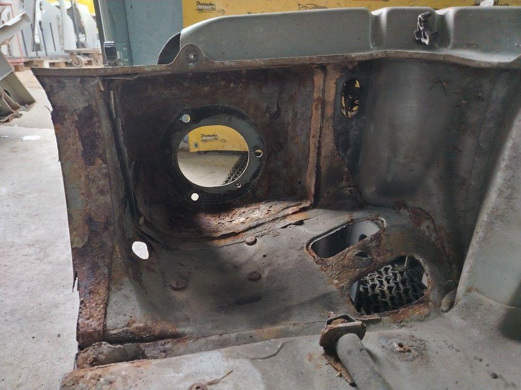 Стакан лонжерона левый 8GPHAT Peugeot 406 - Фото 3