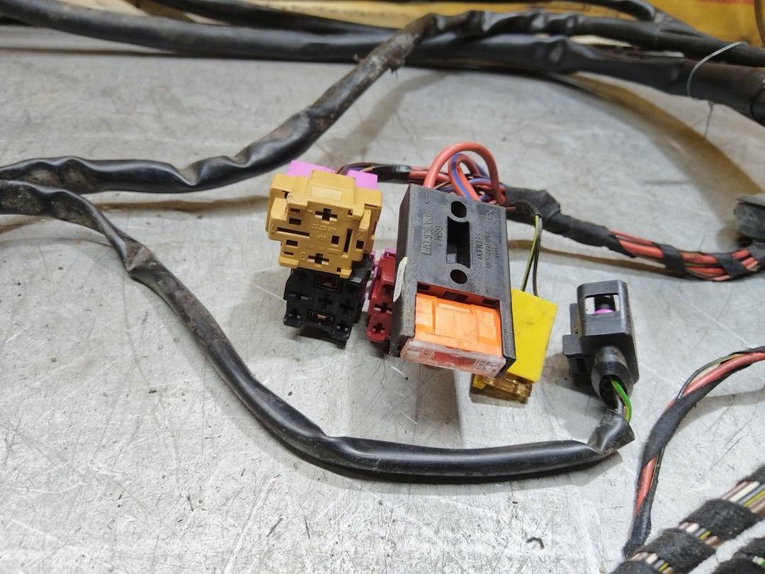 Проводка TFUMFE Volkswagen Passat купить с доставкой