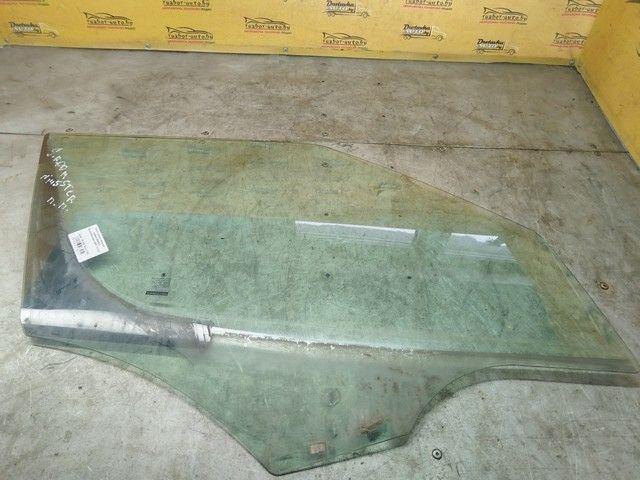 Стекло двери передней правой 2EGPU2 Skoda Roomster купить