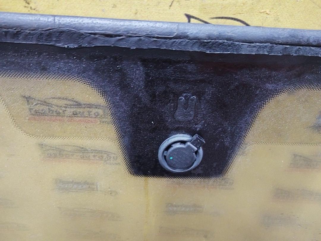 Стекло лобовое 2W8ECL Peugeot 607 купить на авторазборке