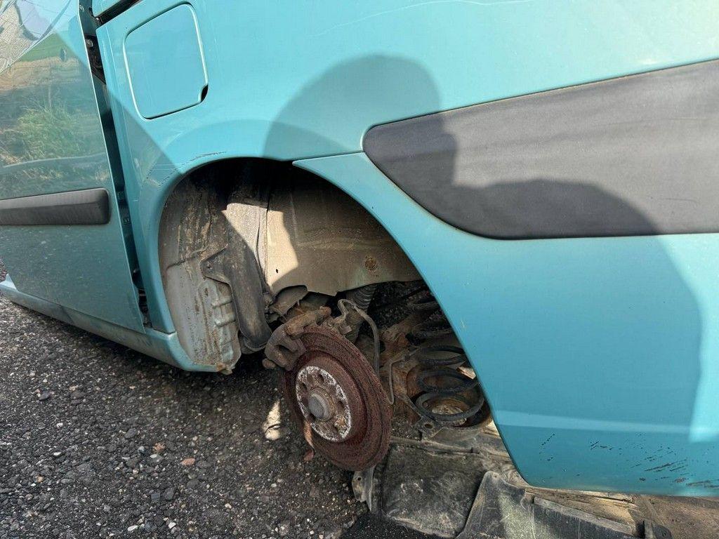 Крыло заднее левое A0XJHY Citroen C8 купить