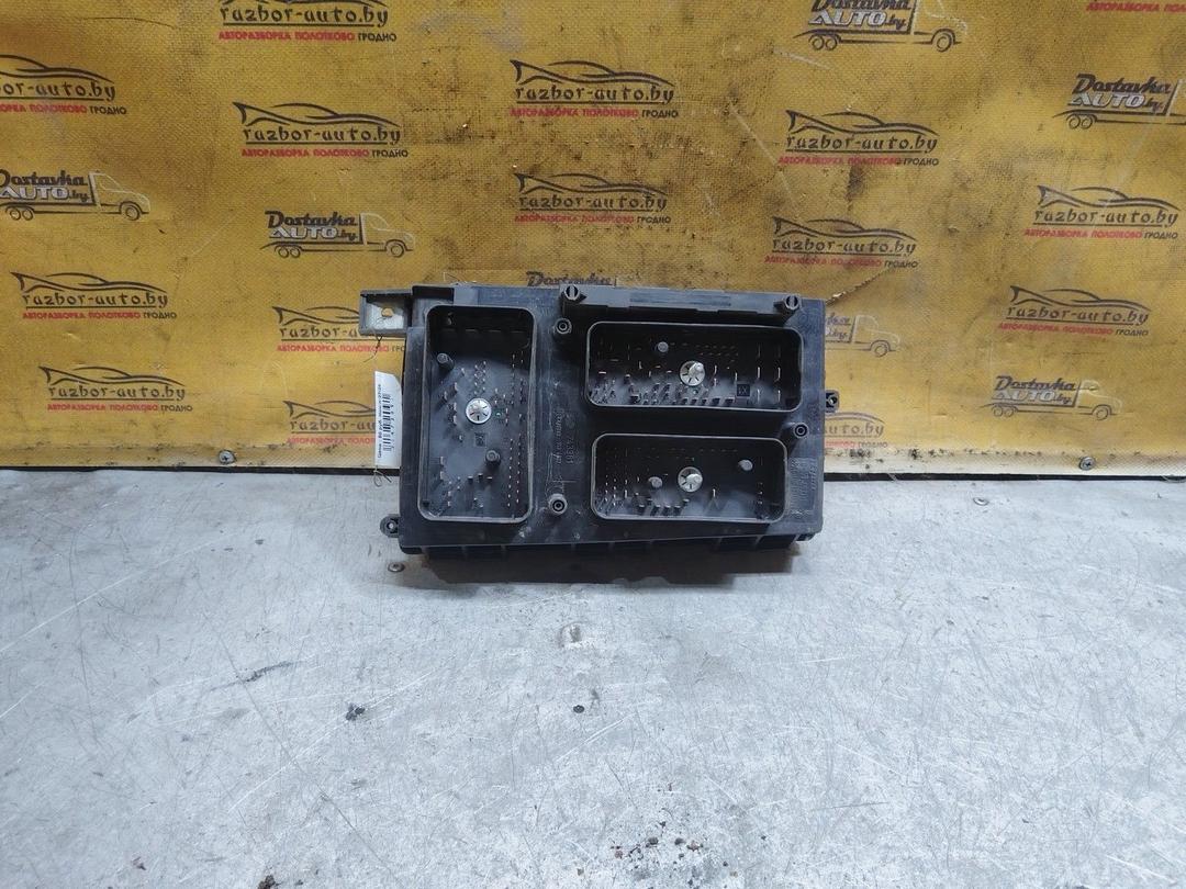 Блок предохранителей JOHRLT Opel Astra купить с доставкой