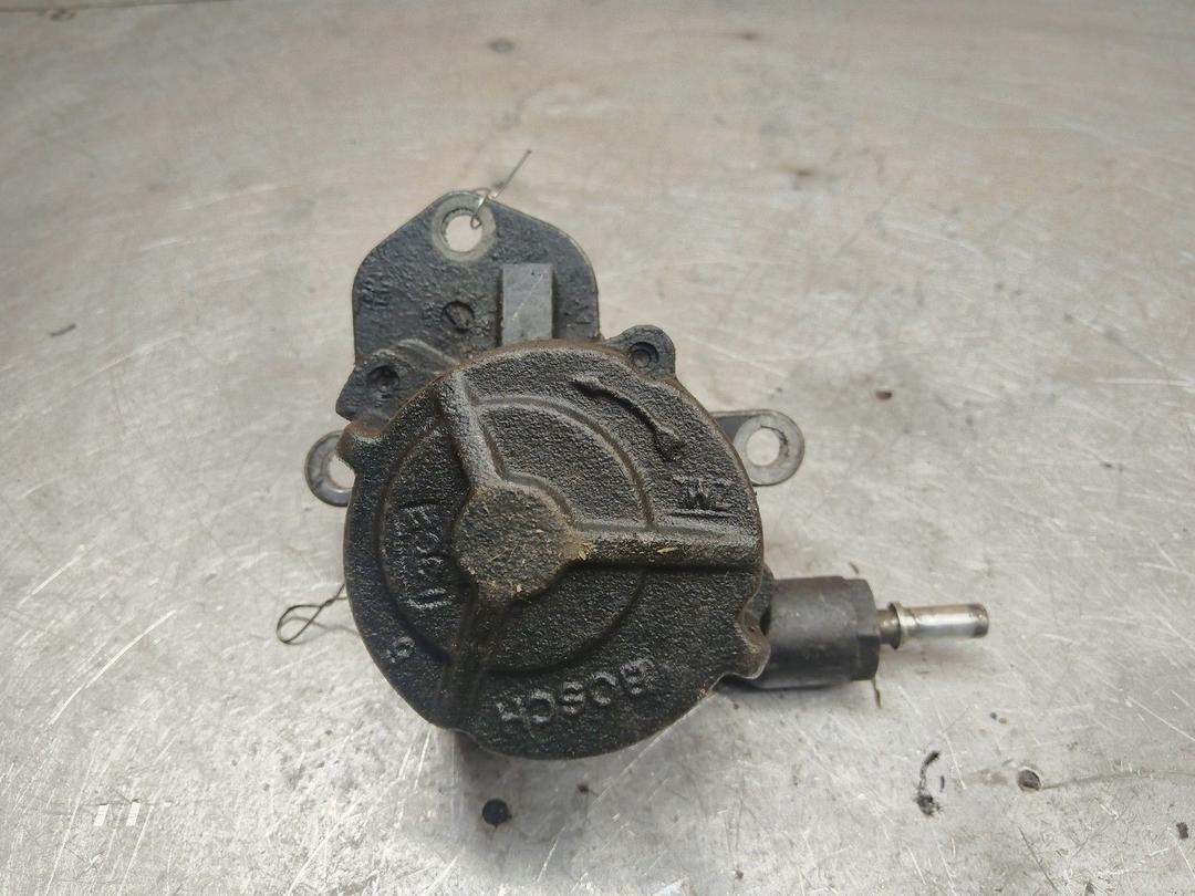 Насос вакуумный S907MO Peugeot 406