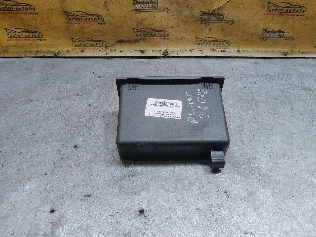 Вещевой ящик центральной консоли MNK04H Fiat Punto купить