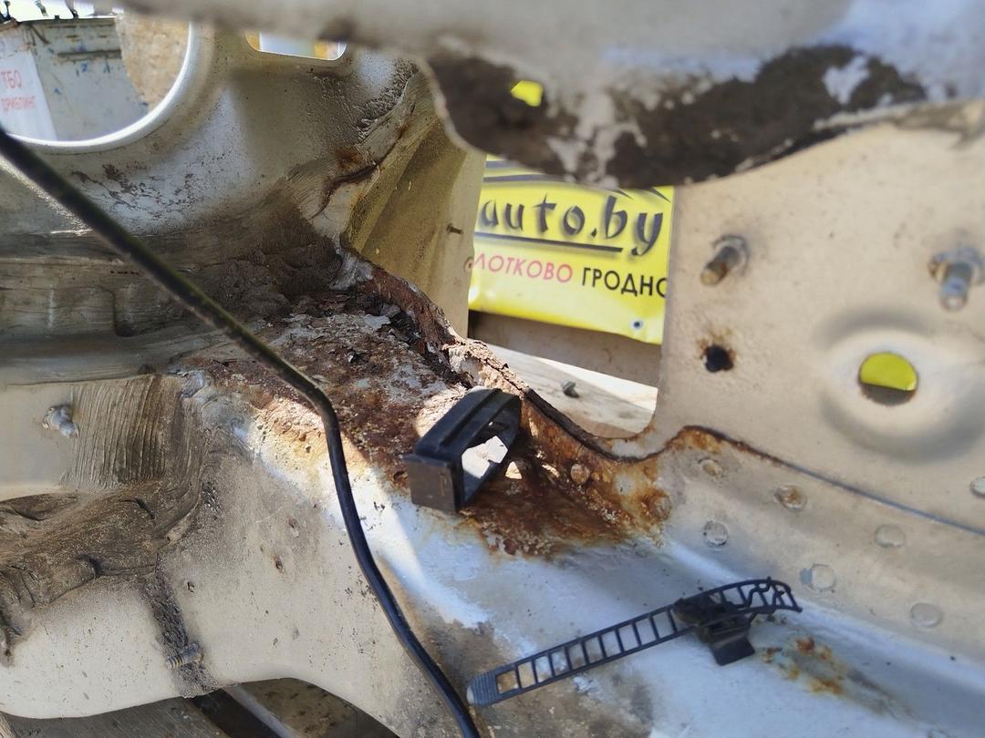 Лонжерон левый BUD0QI Volkswagen Passat undefined