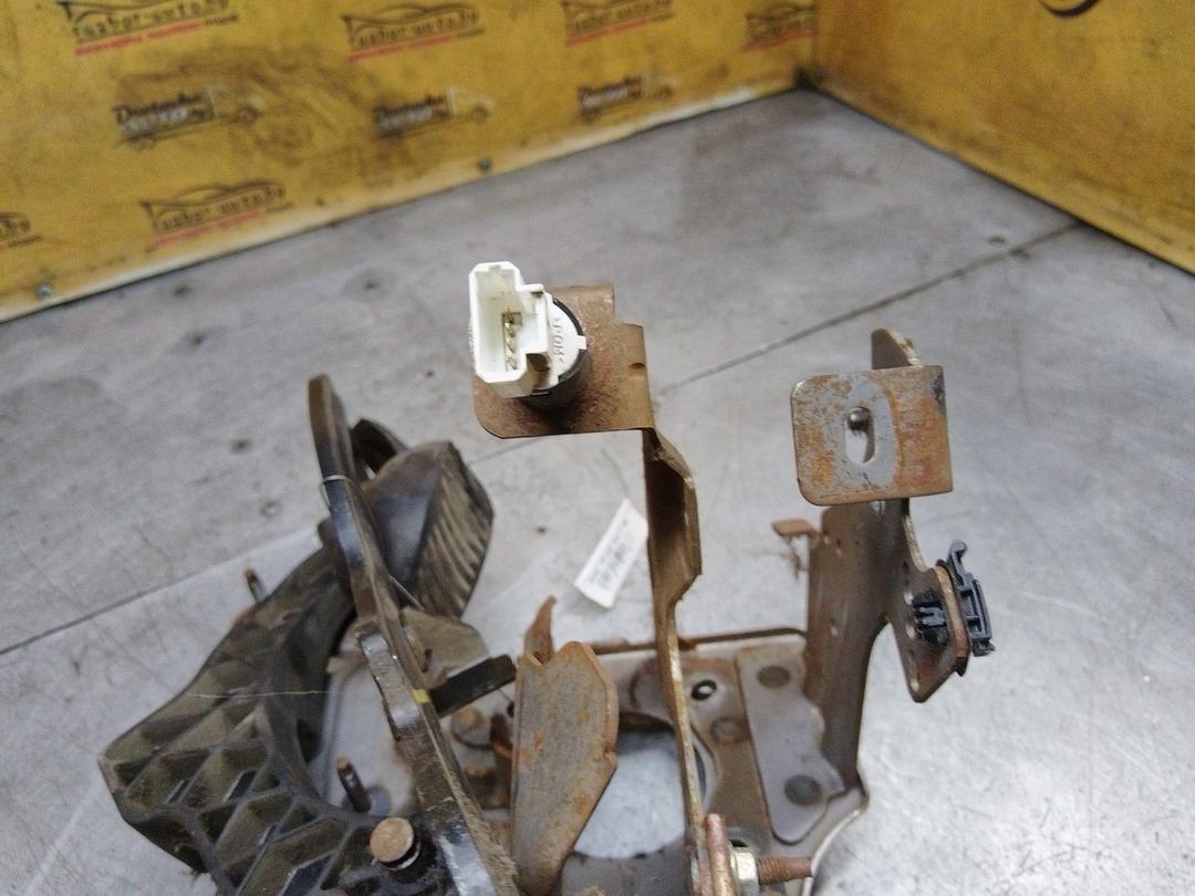 Узел педальный (блок педалей) D1J9K0 Peugeot 307 купить в магазине запчастей бу