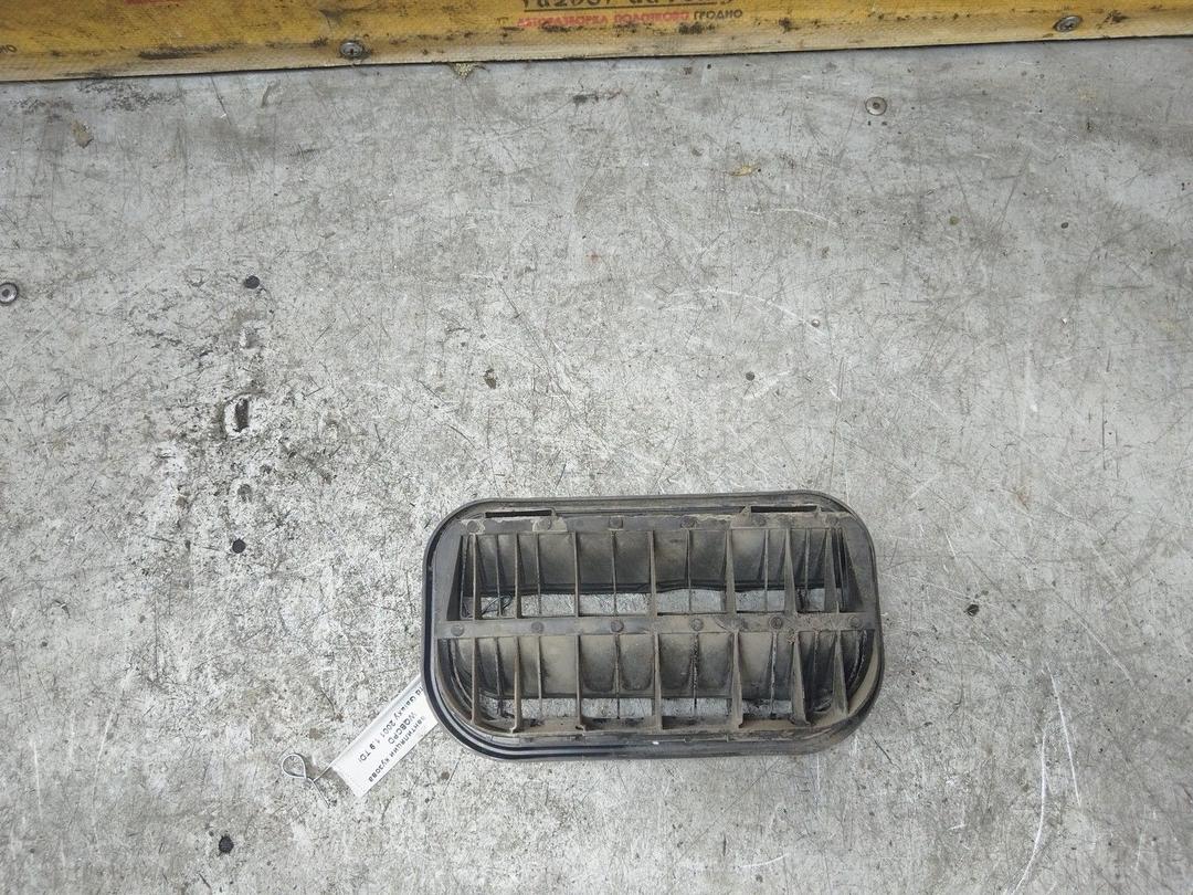 Решетка вентиляции кузова WQBCPD Ford Galaxy купить в магазине запчастей бу