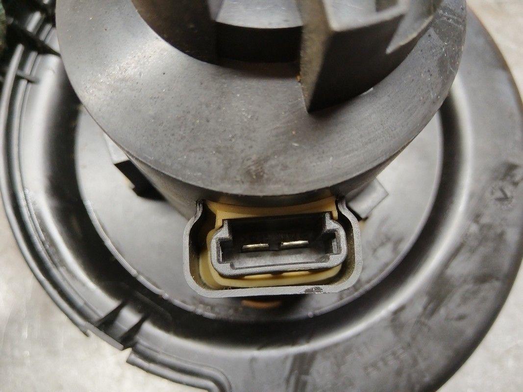 Моторчик печки 1O4JFT Opel Astra - Фото 4