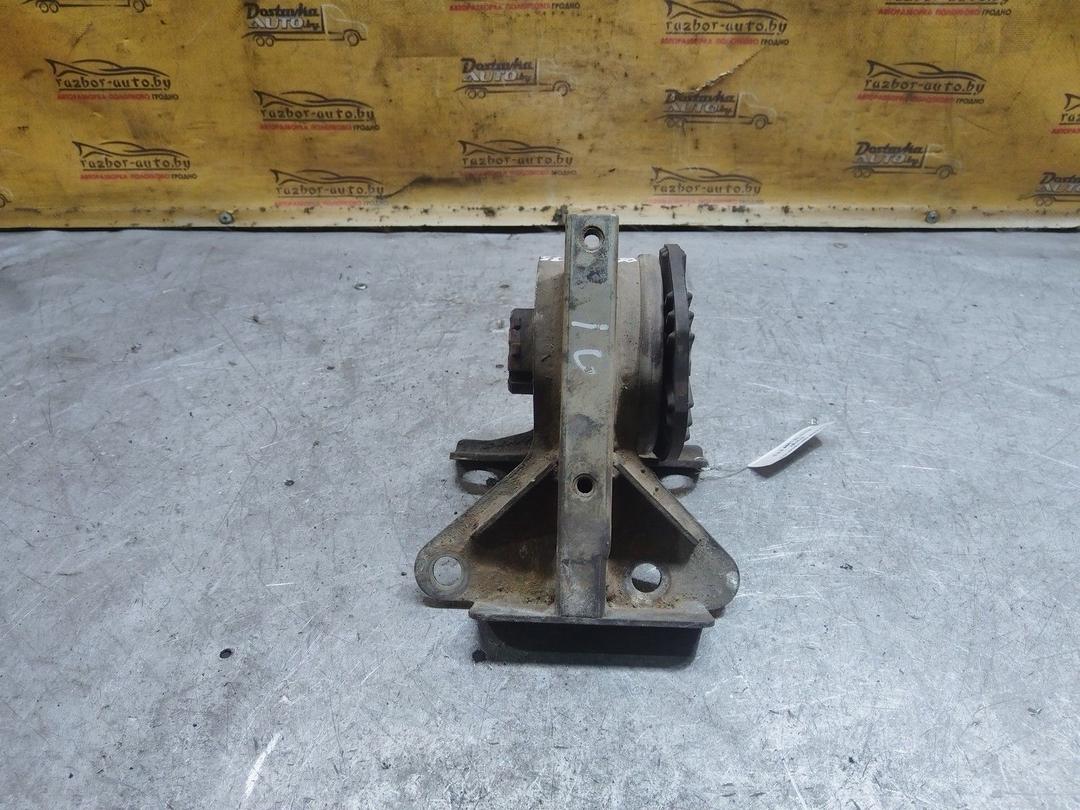 Подушка крепления КПП 2727B7 Rover 75 купить с доставкой