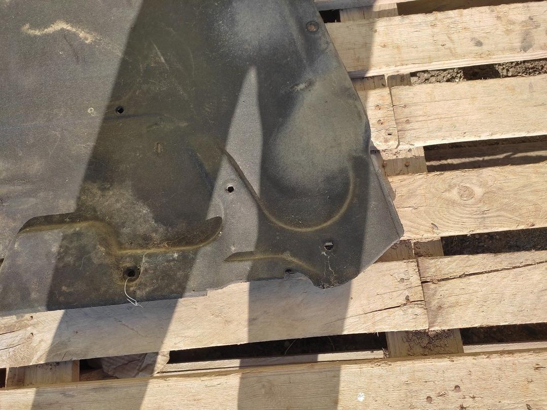 Шумоизоляция капота 4Q6D2U Alfa Romeo 147 купить в магазине запчастей бу