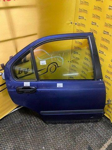 Стекло двери задней правой 0Y8FXK Rover 400