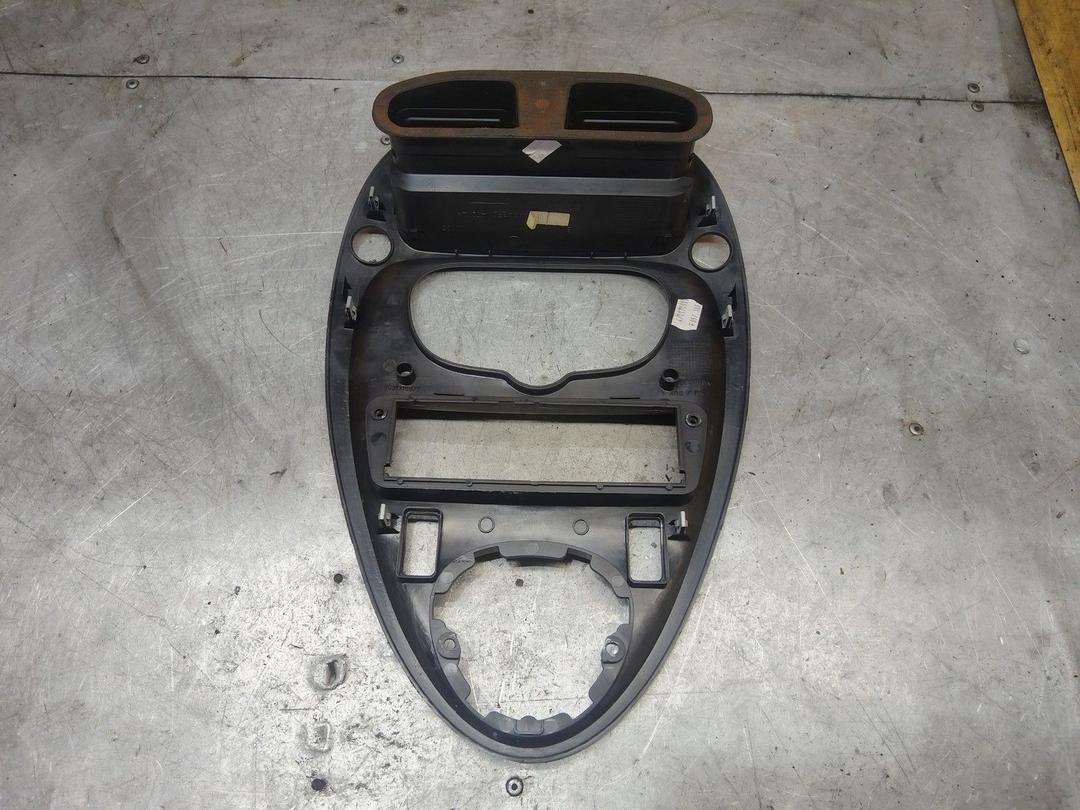 Рамка под магнитолу 8EKOYZ Citroen Xsara Picasso купить с доставкой