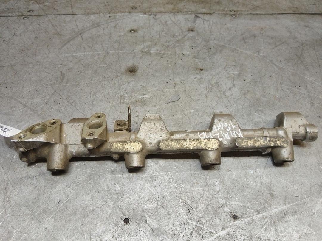 Топливная рампа AEQVJ2 Mitsubishi Carisma