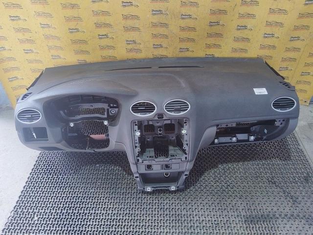 Панель передняя салона (торпедо) P7N2EW Ford Focus - Фото 1