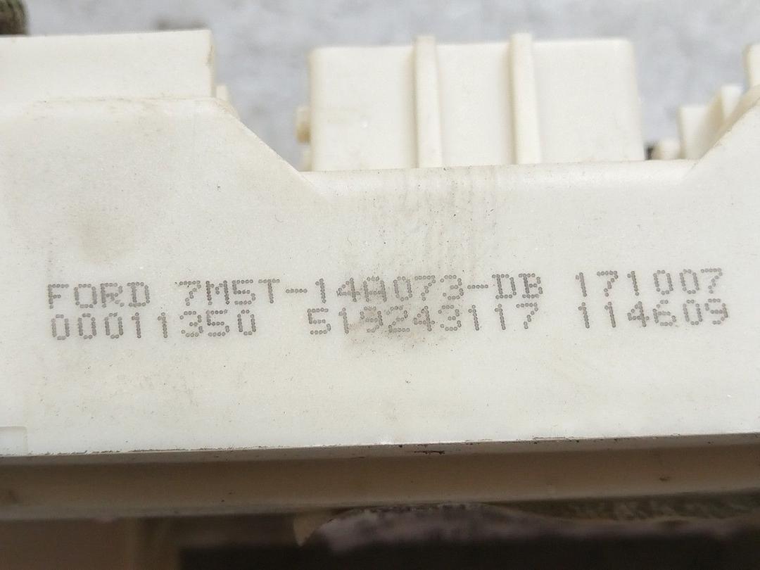 Блок предохранителей 8N0B6Q Ford Focus - Фото 4