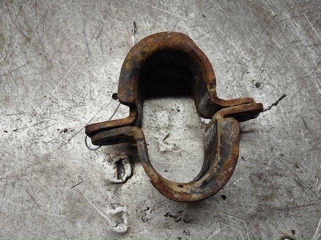 Крепление втулки стабилизатора TZ1560 Ford Tourneo Connect купить