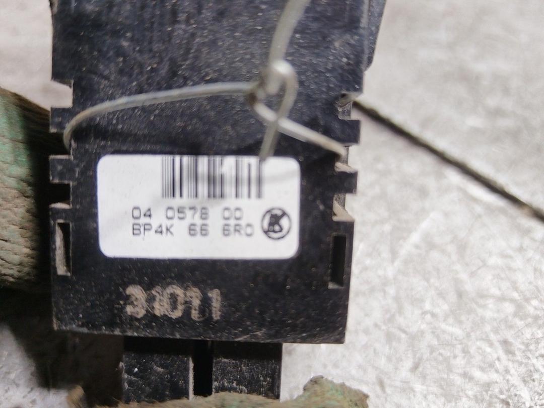 Кнопка освещения панели приборов 7PQ1FP Mazda 3 купить в магазине запчастей бу