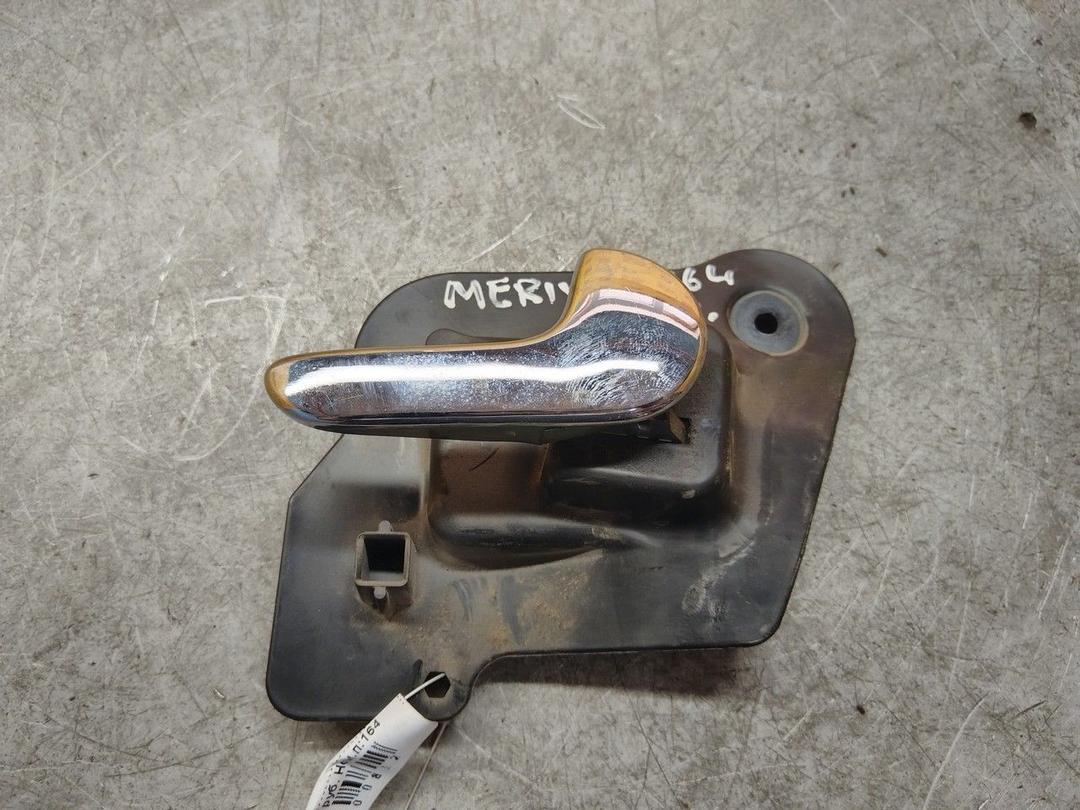 Ручка внутренняя задняя правая 85ZD02 Opel Meriva
