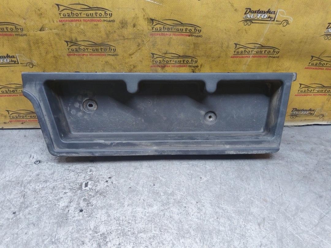 Пластик багажника UPEK0N Toyota Corolla