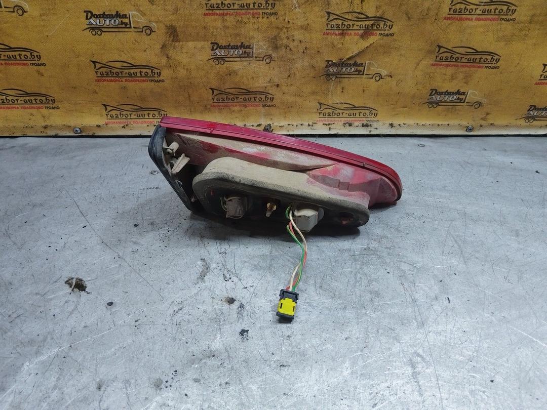 Фонарь крышки багажника правый EH4WNB Peugeot 607 купить на авторазборке