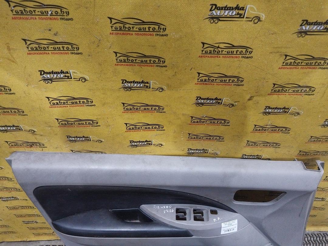 Обшивка двери передней левой (дверная карта) ZHKNE5 Mitsubishi Grandis купить с доставкой