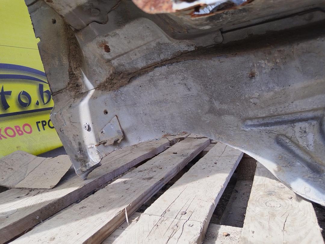 Передняя панель крепления облицовки (телевизор) E40TB2 Peugeot 406 купить на авторазборке