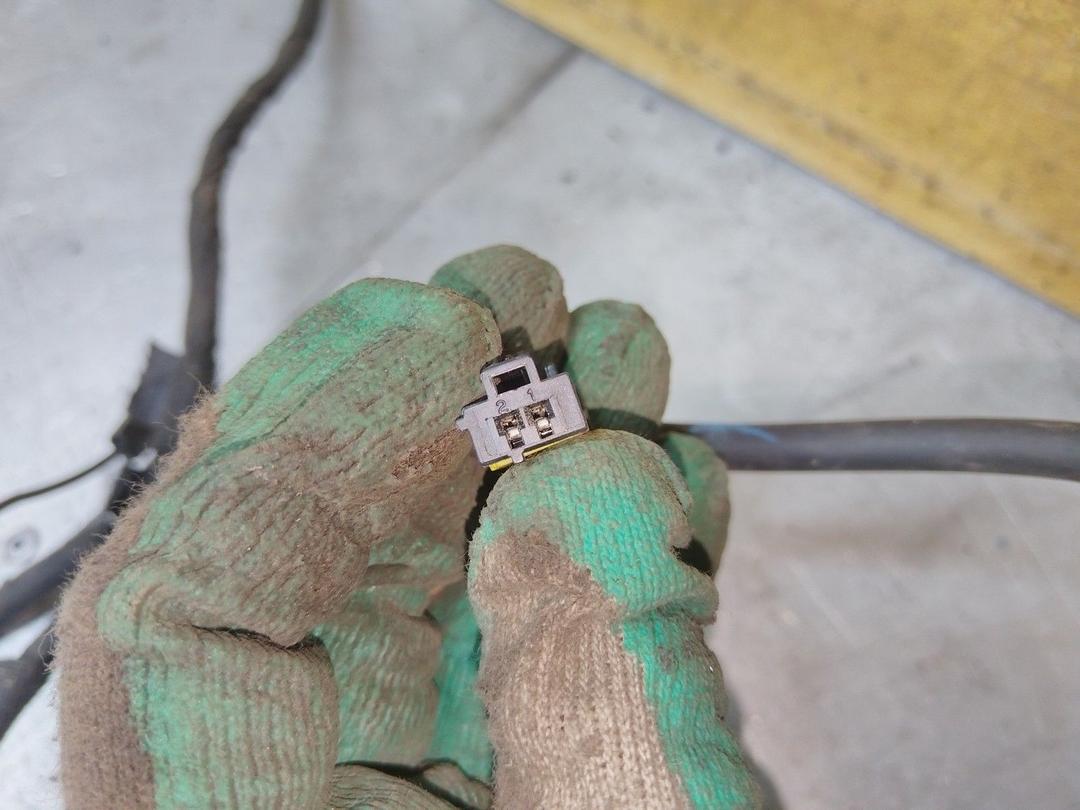 Проводка крышки багажника Z3Z4ZZ Peugeot 307 - Фото 6