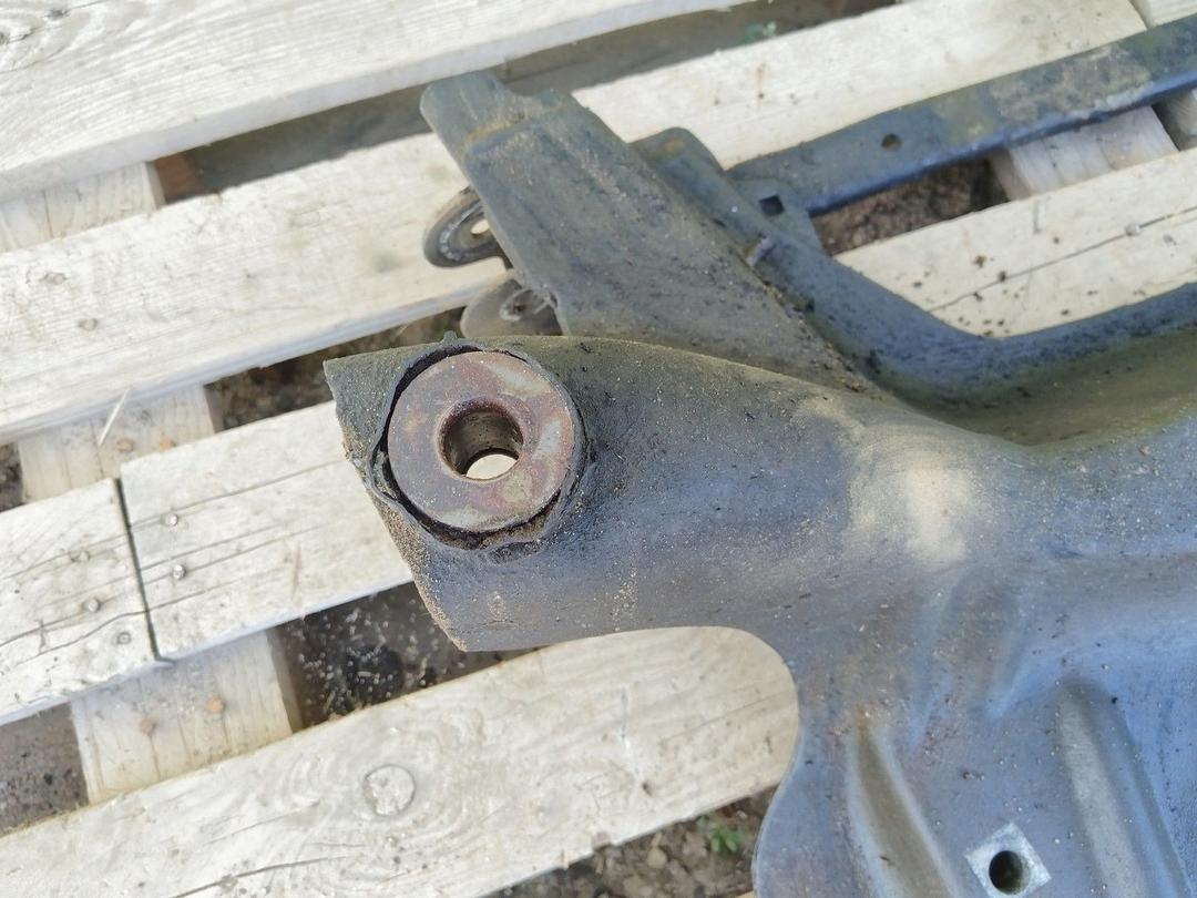 Балка подвески передняя (подрамник) V4OKFG Citroen C5 - Фото 4