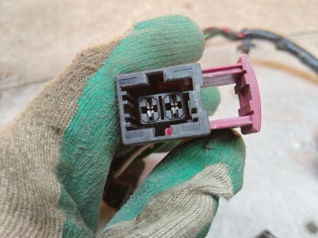 Проводка двери передней правой 00Y401 Saab 9-3 купить с доставкой