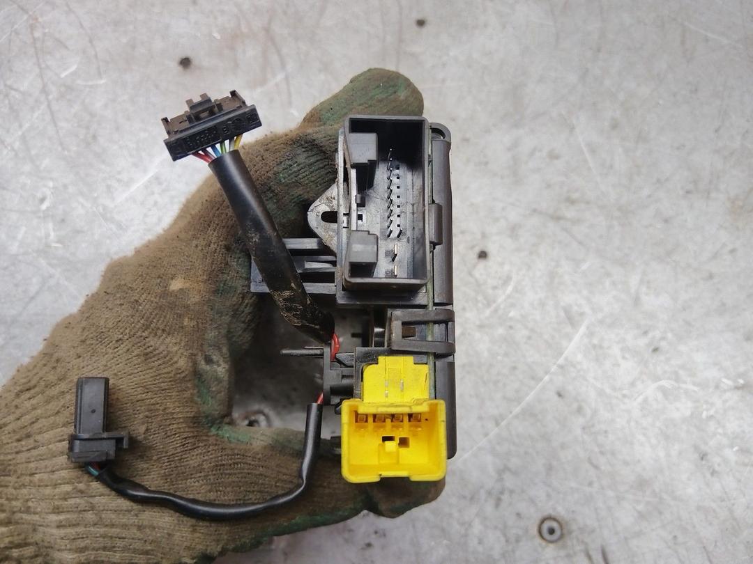 Блок управления подрулевыми переключателями EZCRQ8 Volkswagen Caddy - Фото 5