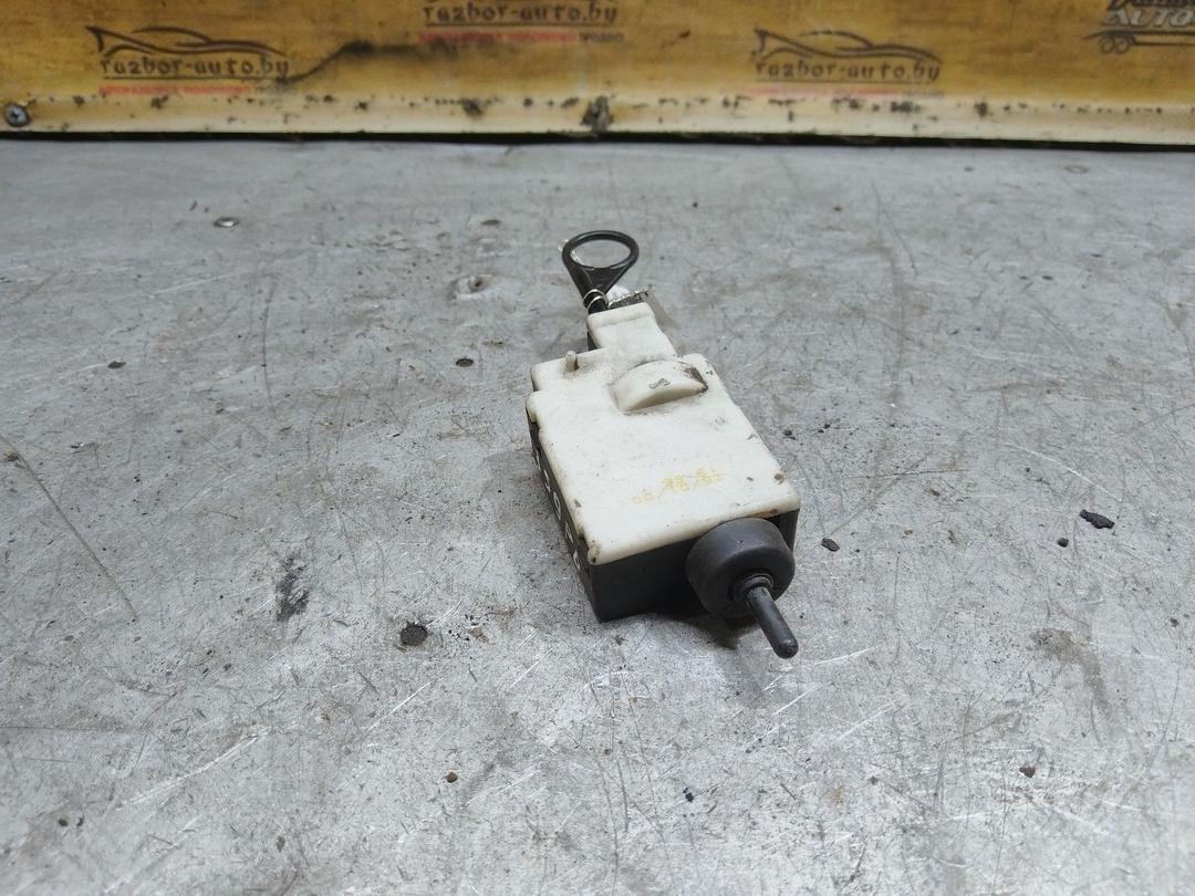 Активатор замка крышки топливного бака 9P4UF7 Renault Laguna купить в магазине запчастей бу