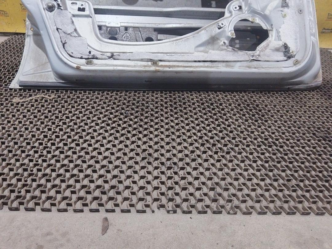 Дверь передняя левая A0P1SP Renault Laguna undefined