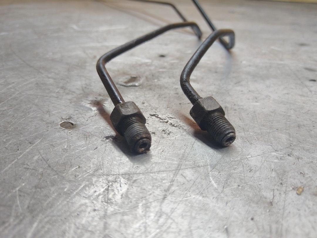 Трубка тормозная CLI27H Ford Fusion undefined