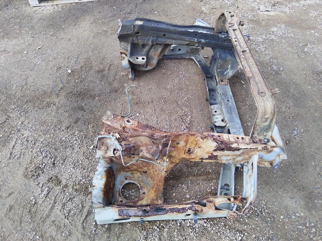 Передняя панель крепления облицовки (телевизор) JYIB01 Ford Escort купить с доставкой