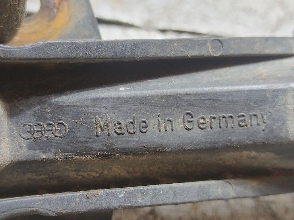 Кронштейн крепления бампера переднего 9Z4JK8 Audi 80 - Фото 4