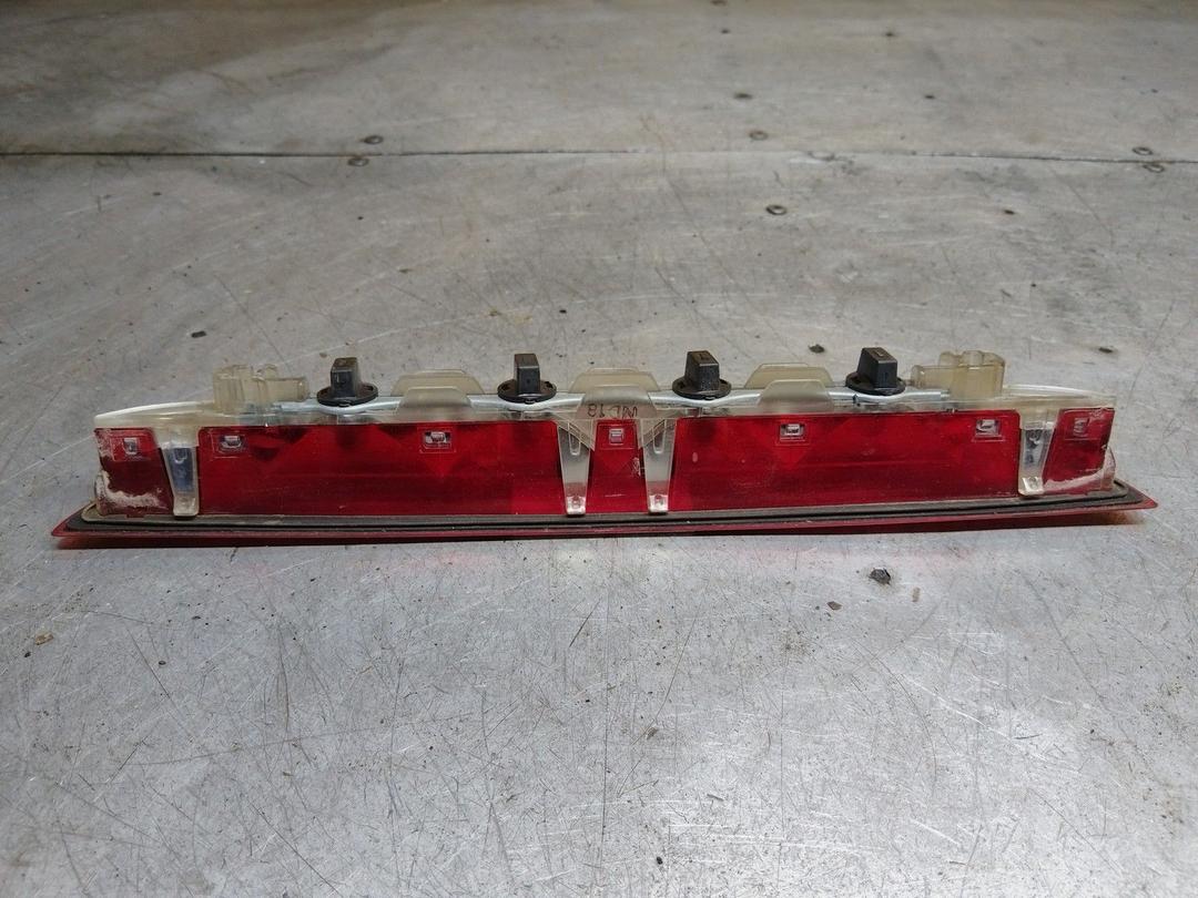 Стоп-сигнал KHVMXQ Mazda Premacy купить в магазине запчастей бу